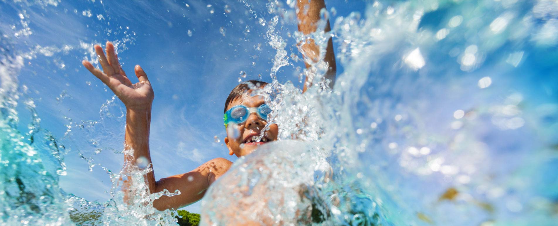 camping du lac de la seigneurie piscine avec activites pour enfants franche comte